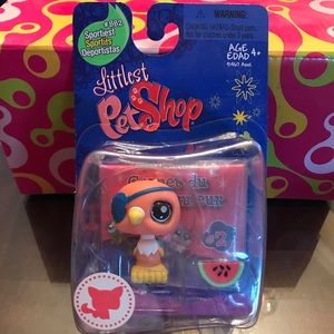COPY - New in box Littlest Pet Shop LPS 882